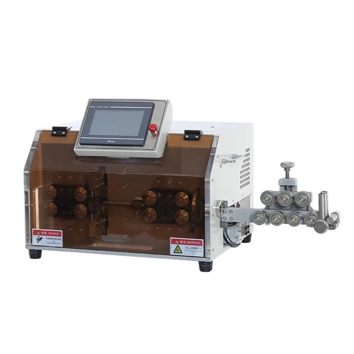 Máquina automática de corte e decapagem de cabos